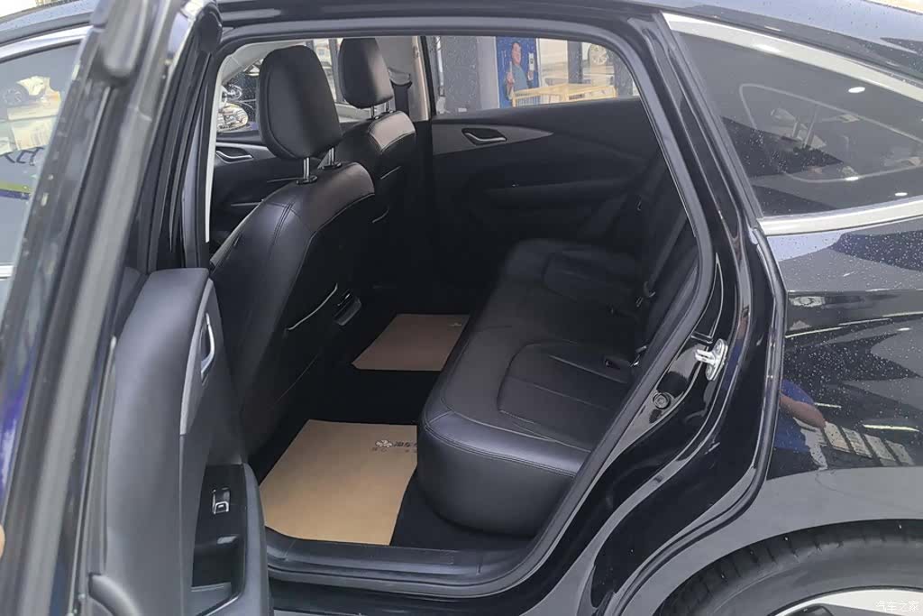 Wuling Starlight, 2024 11