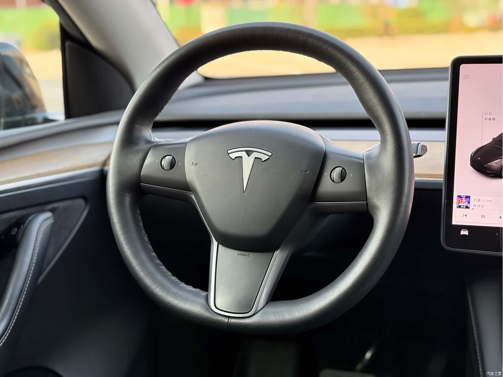 Tesla Model Y, 2022 10
