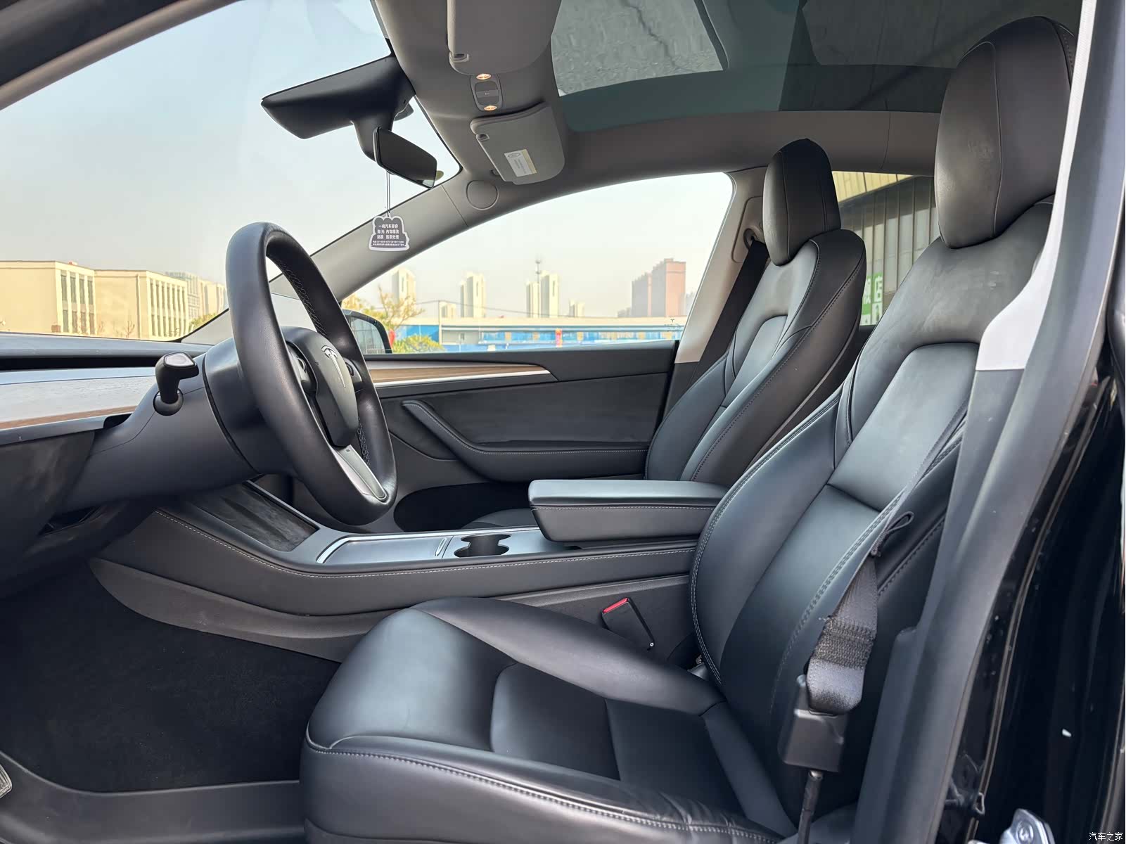 Tesla Model Y, 2022 7