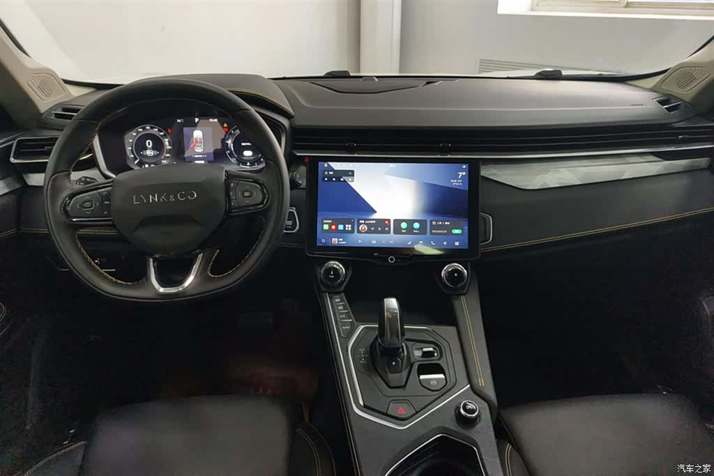 Lynk & Co 01, 2024 12