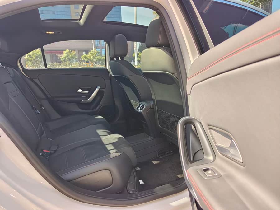 Mercedes-Benz A-Class 2024, фото 11