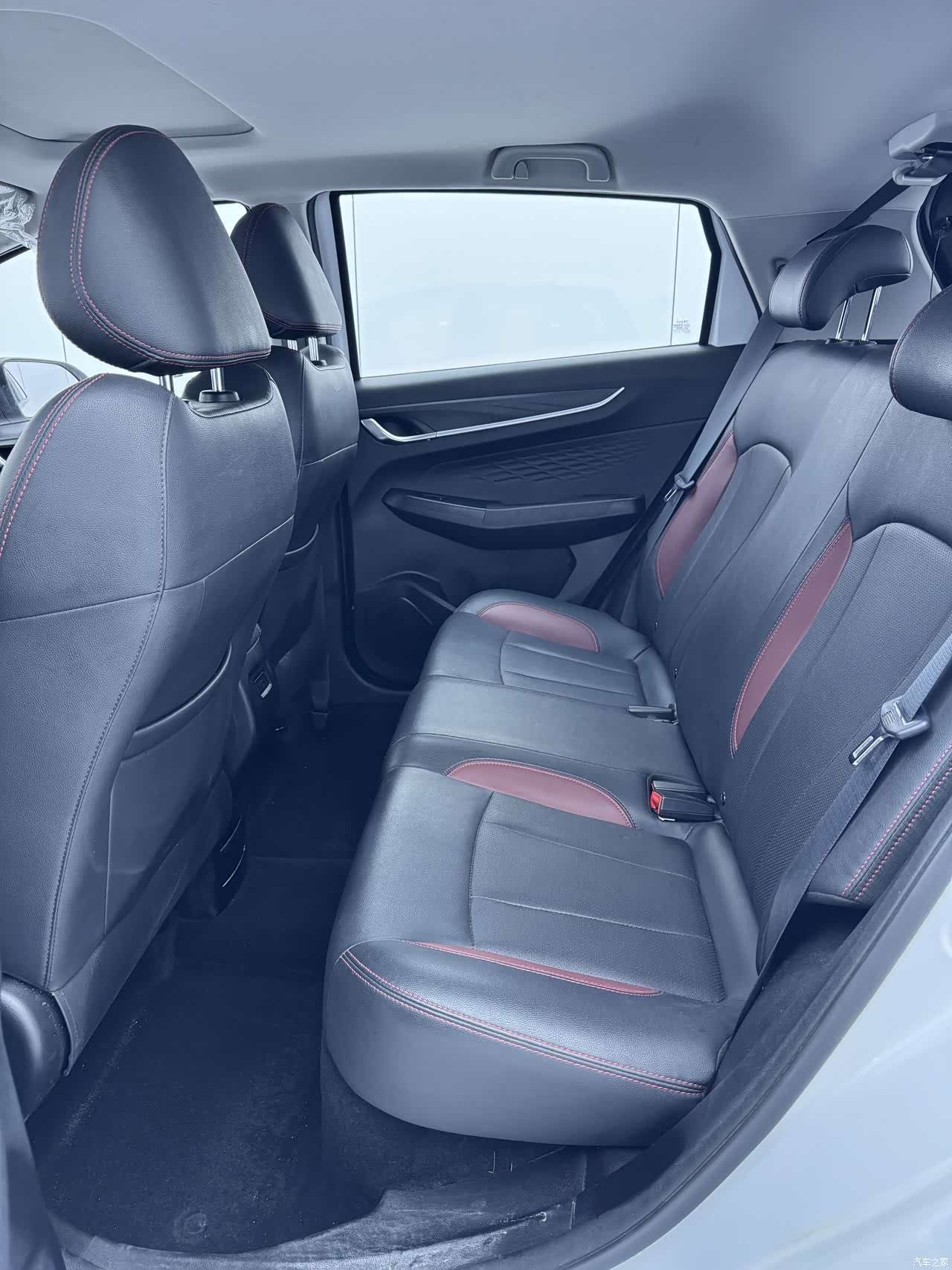 Geely X3, 2022 11