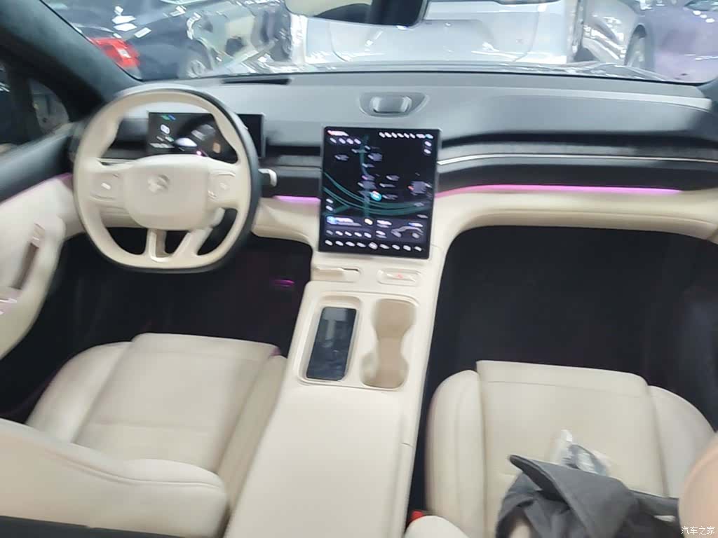NIO ES6, 2025 10