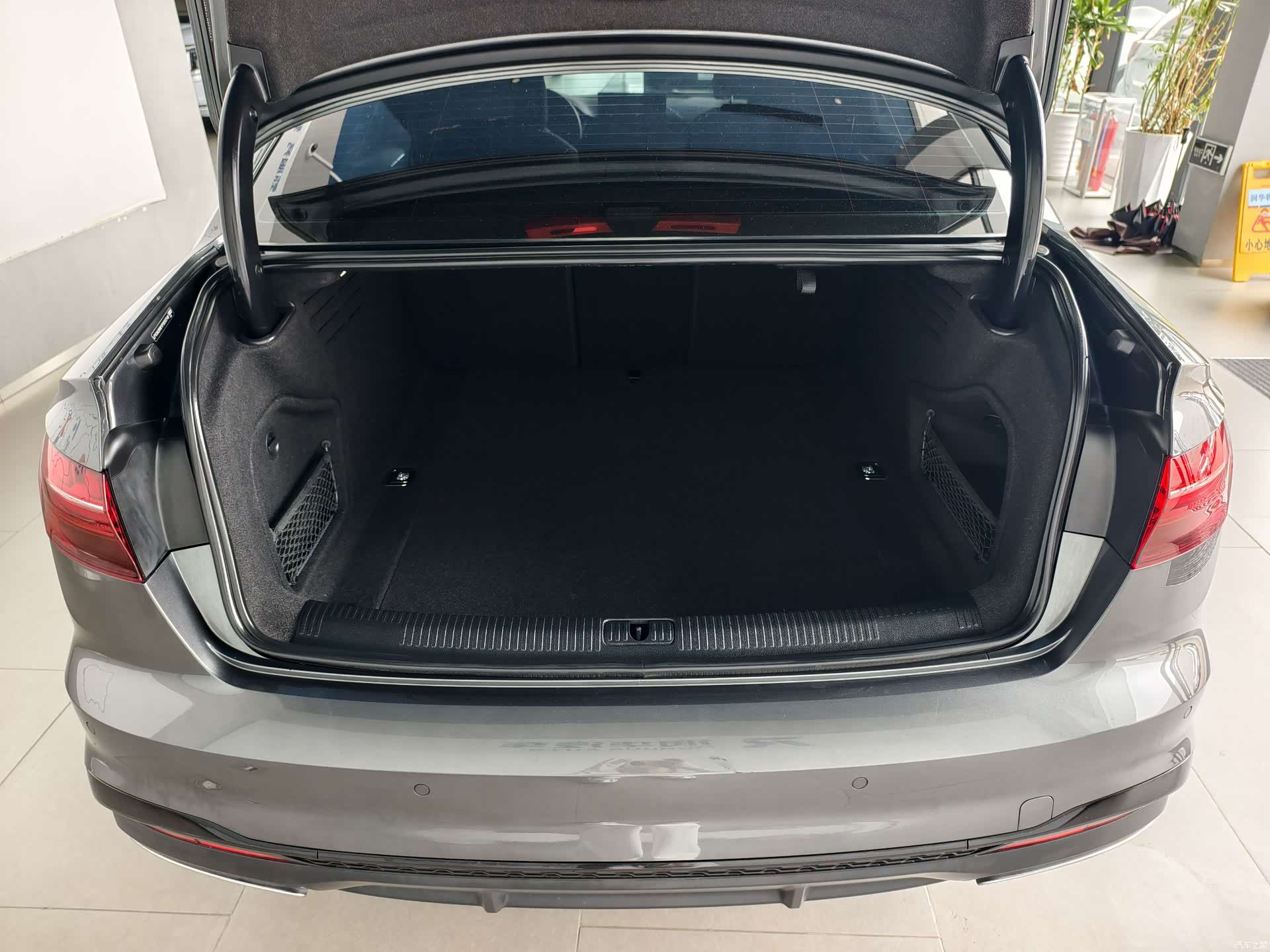 Audi A4L, 2023 15