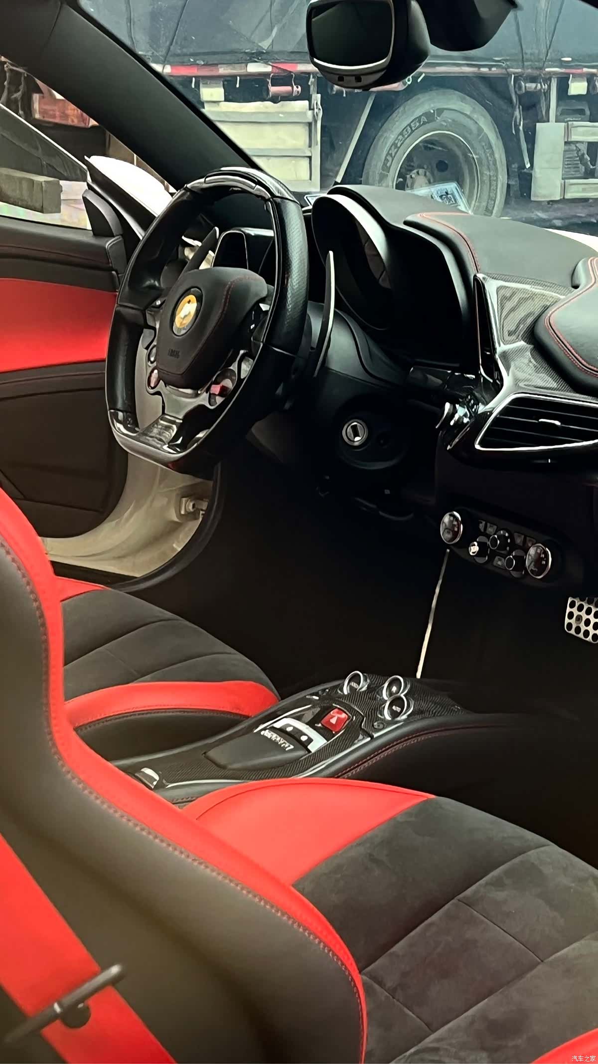 Ferrari 458, 2013 9