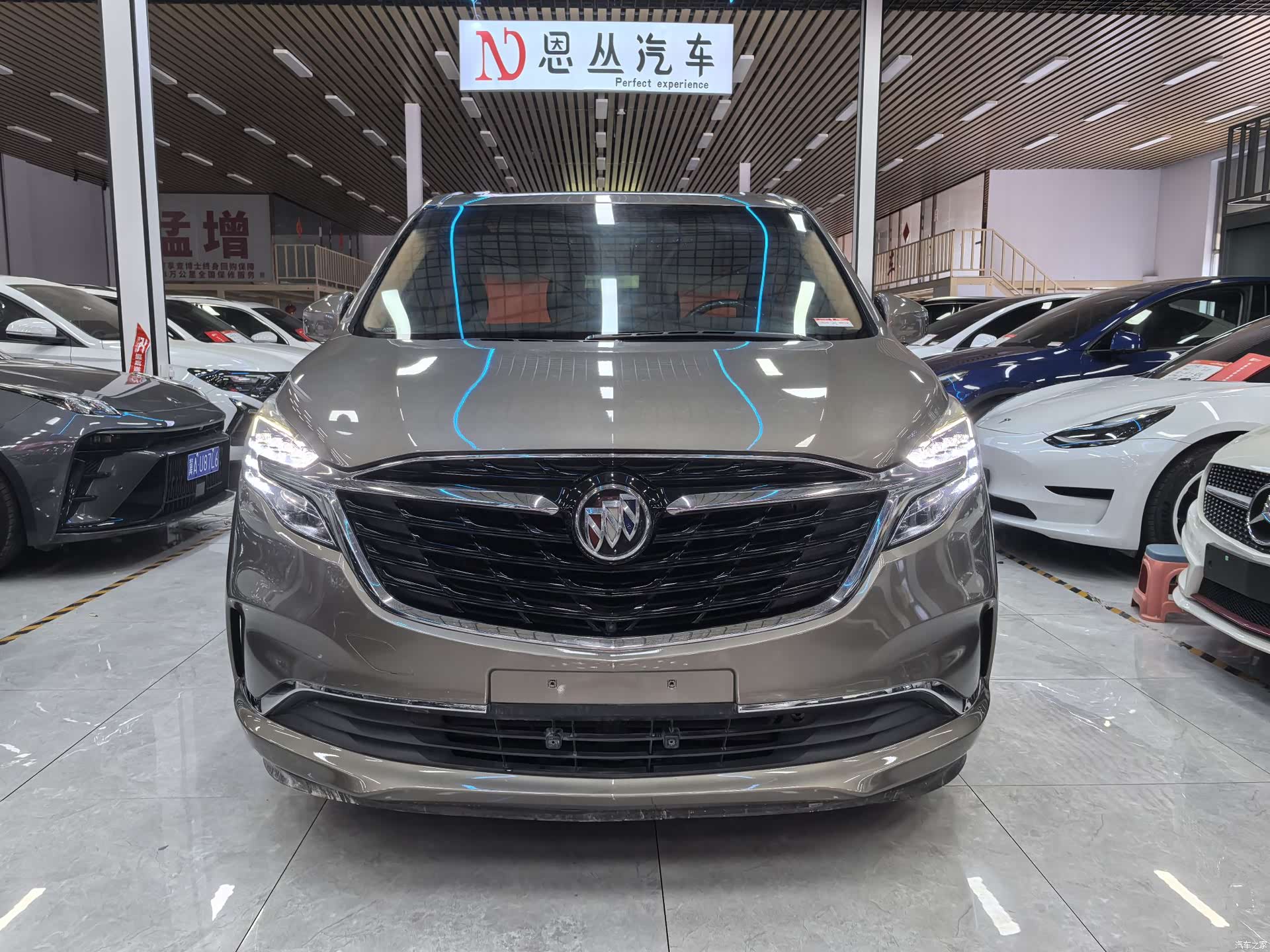 Buick GL8, 2021 2