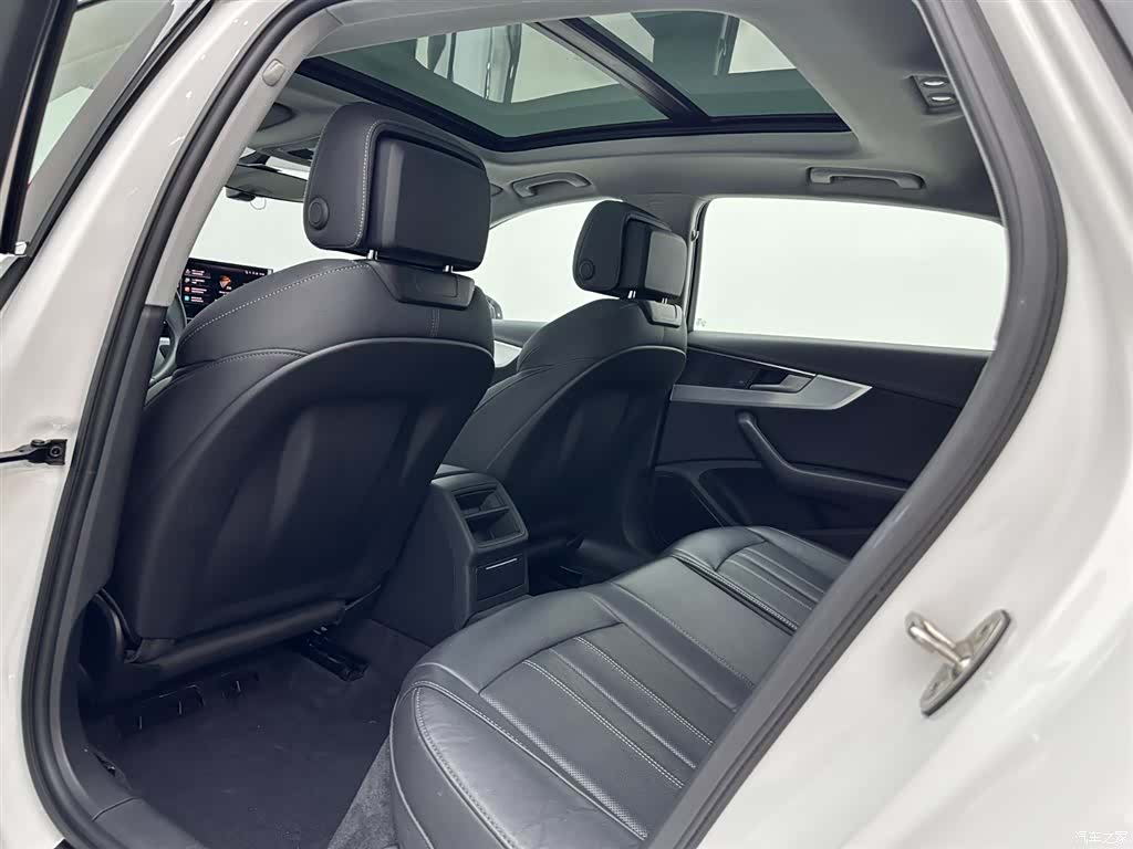 Audi A4L, 2023 21
