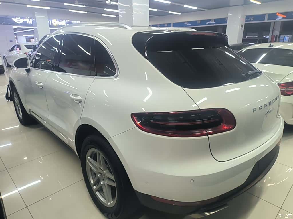 Porsche Macan, 2018 все фото