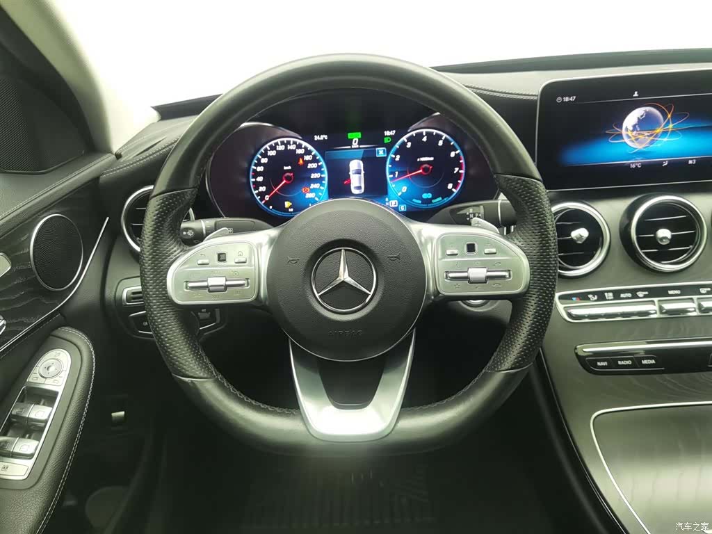 Mercedes-Benz C-Class, 2019 11