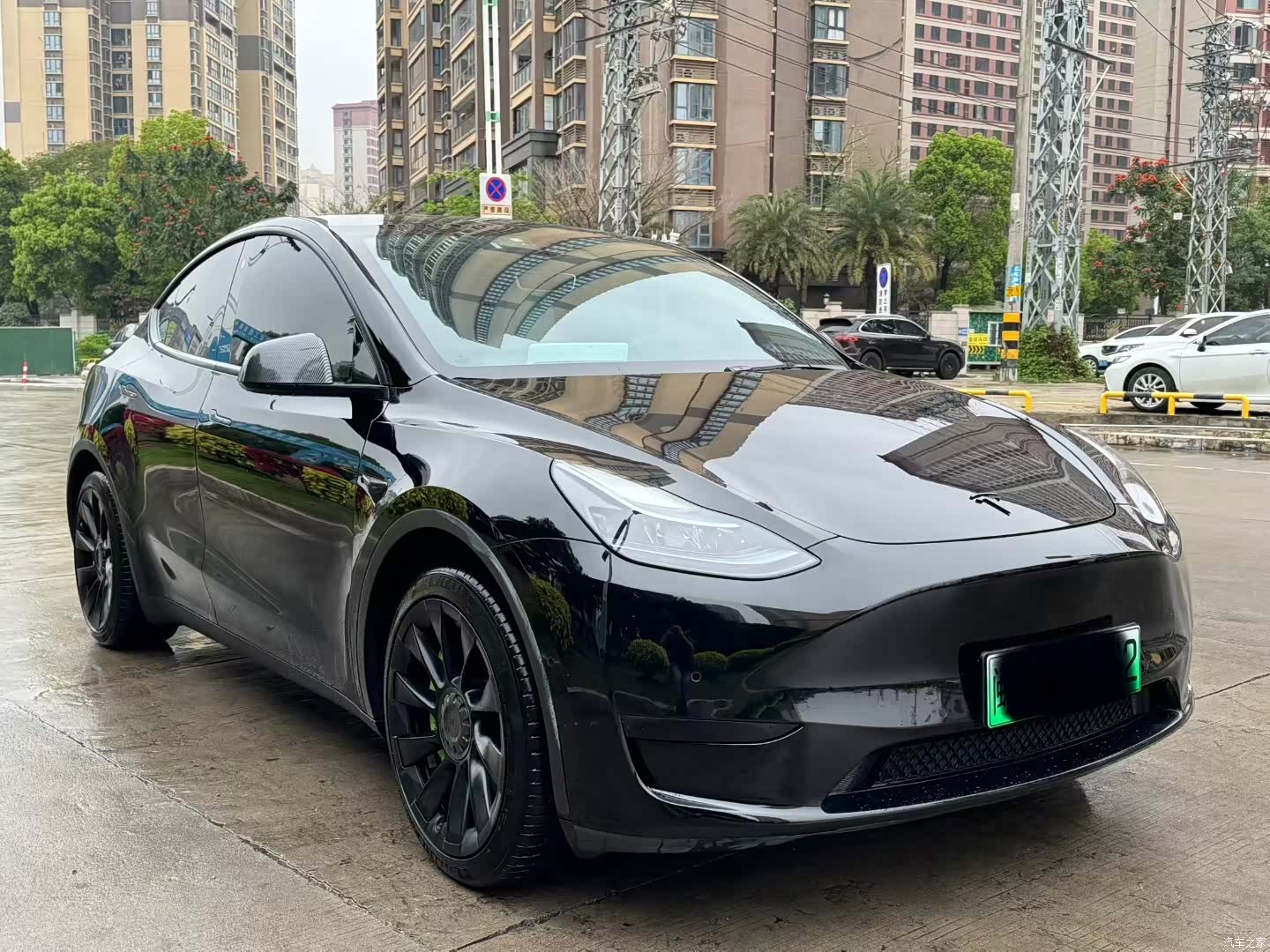 Tesla Model Y, 2023 3