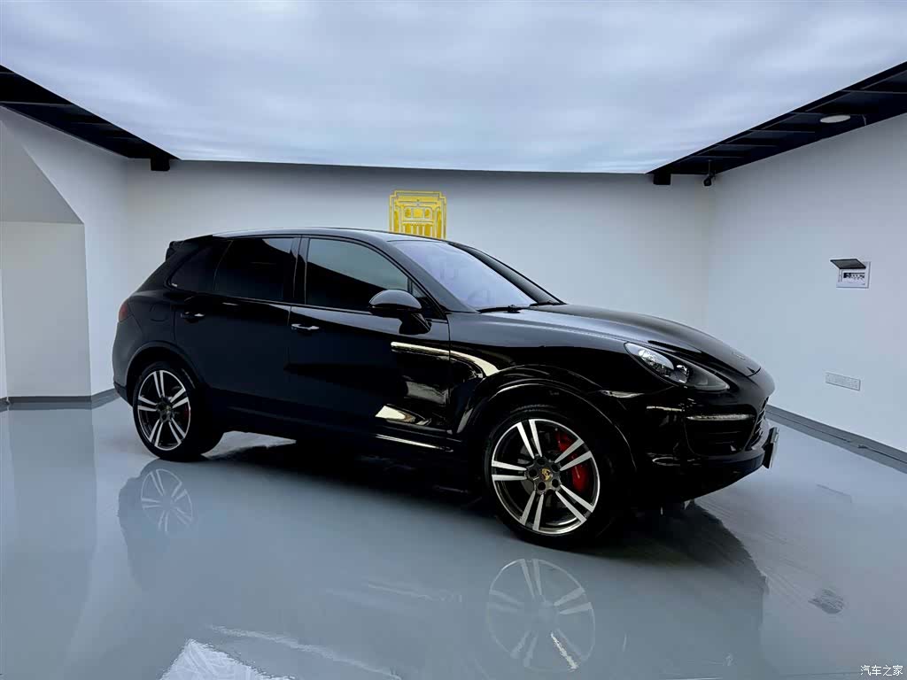 Porsche Cayenne, 2013 3