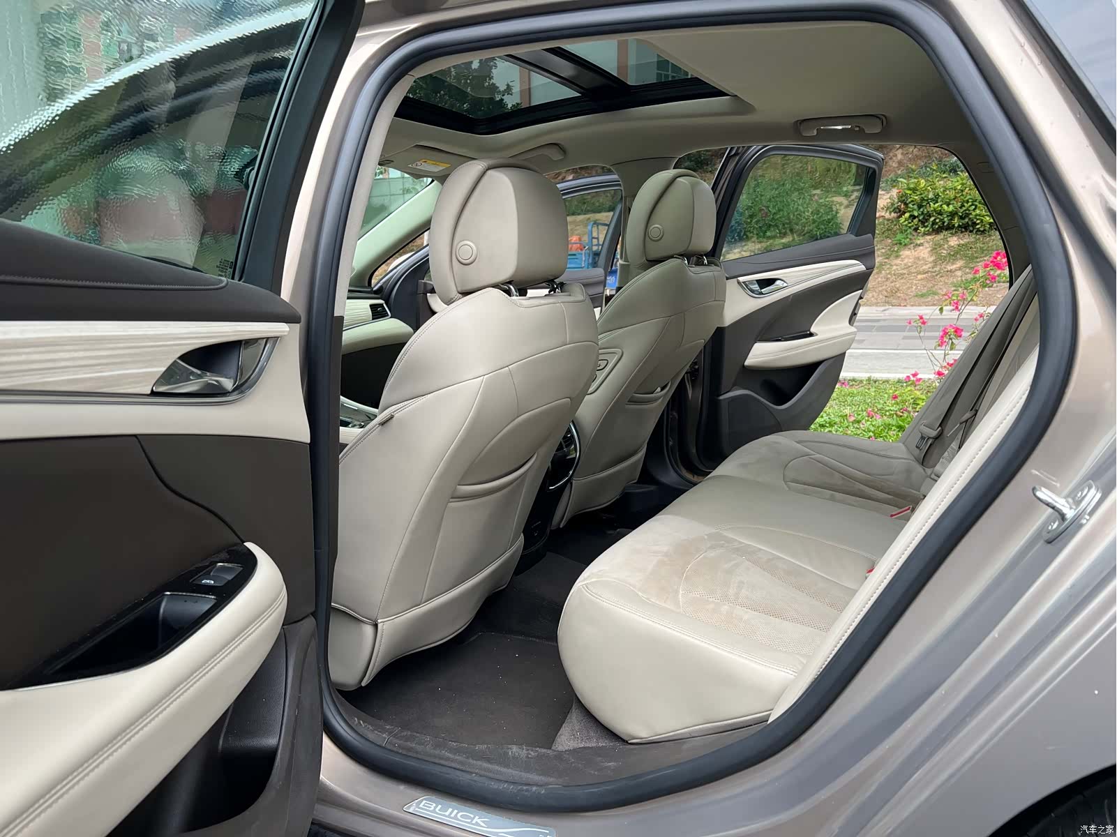 Buick LaCrosse, 2017 11