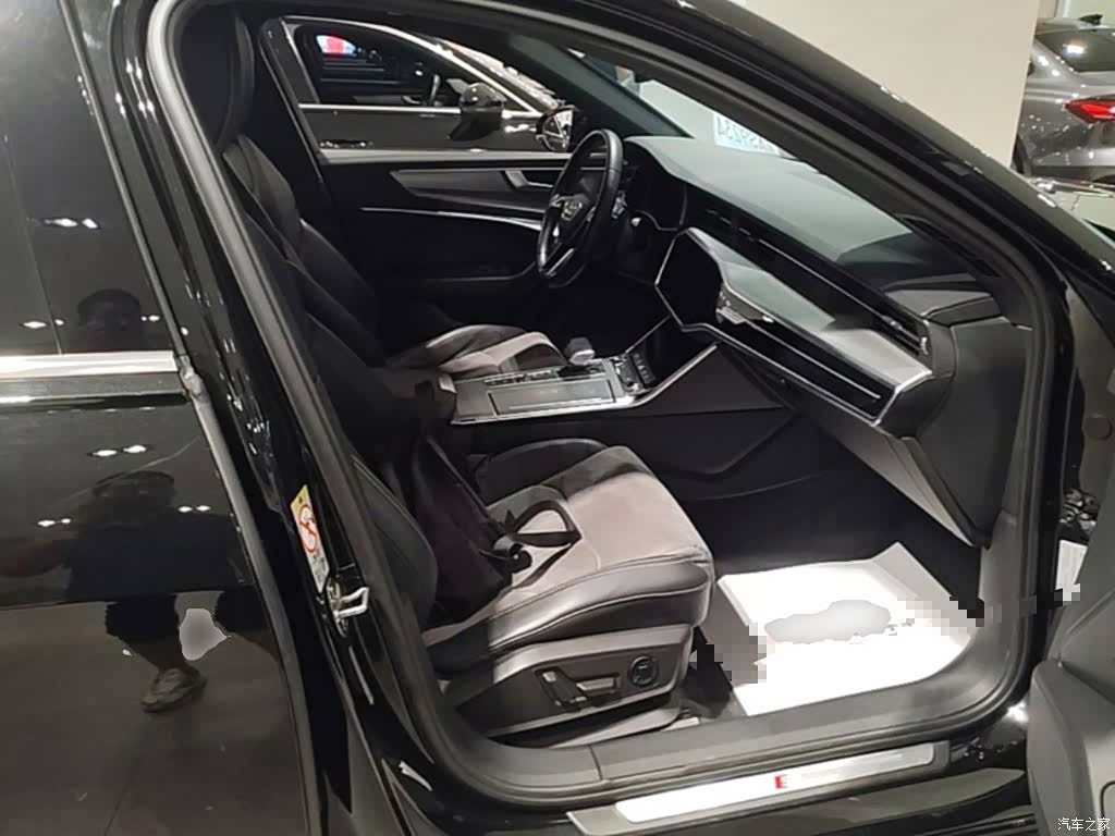 Audi A6L, 2022 25