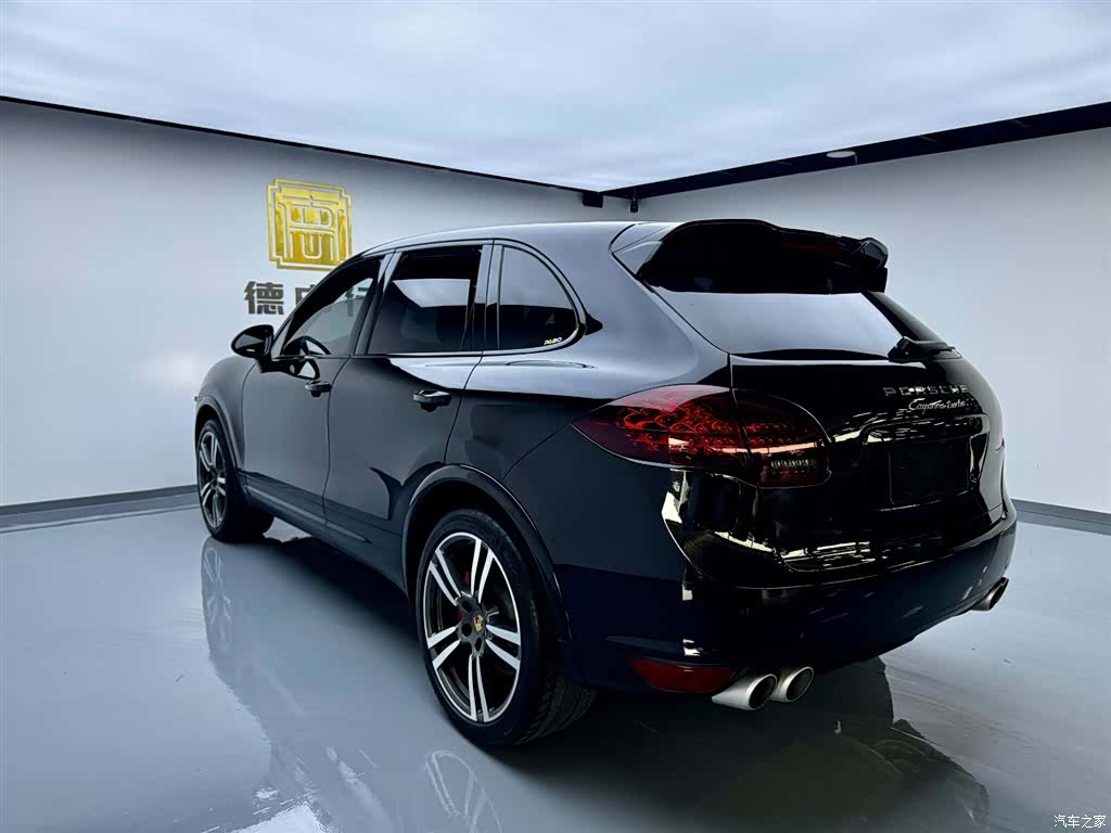 Porsche Cayenne, 2013 4