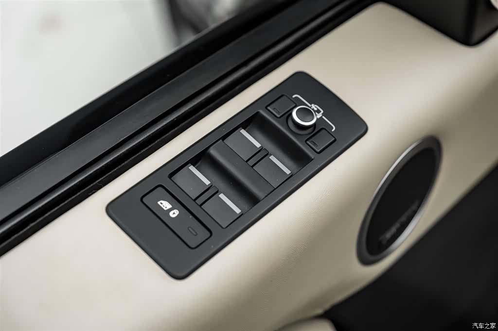Land Rover Discovery, 2019 18