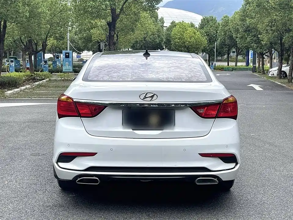 Hyundai Name picture