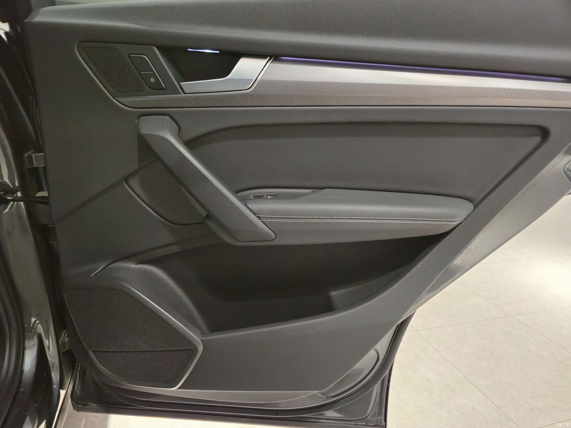Audi Q5L, 2022 17