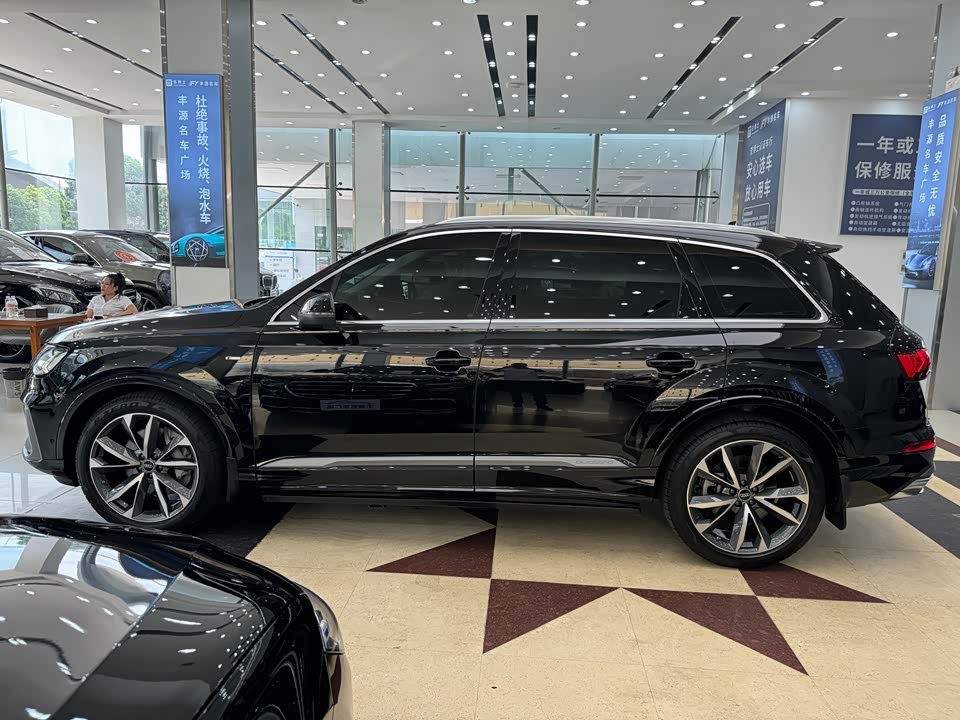Audi Q7 Audi Q7