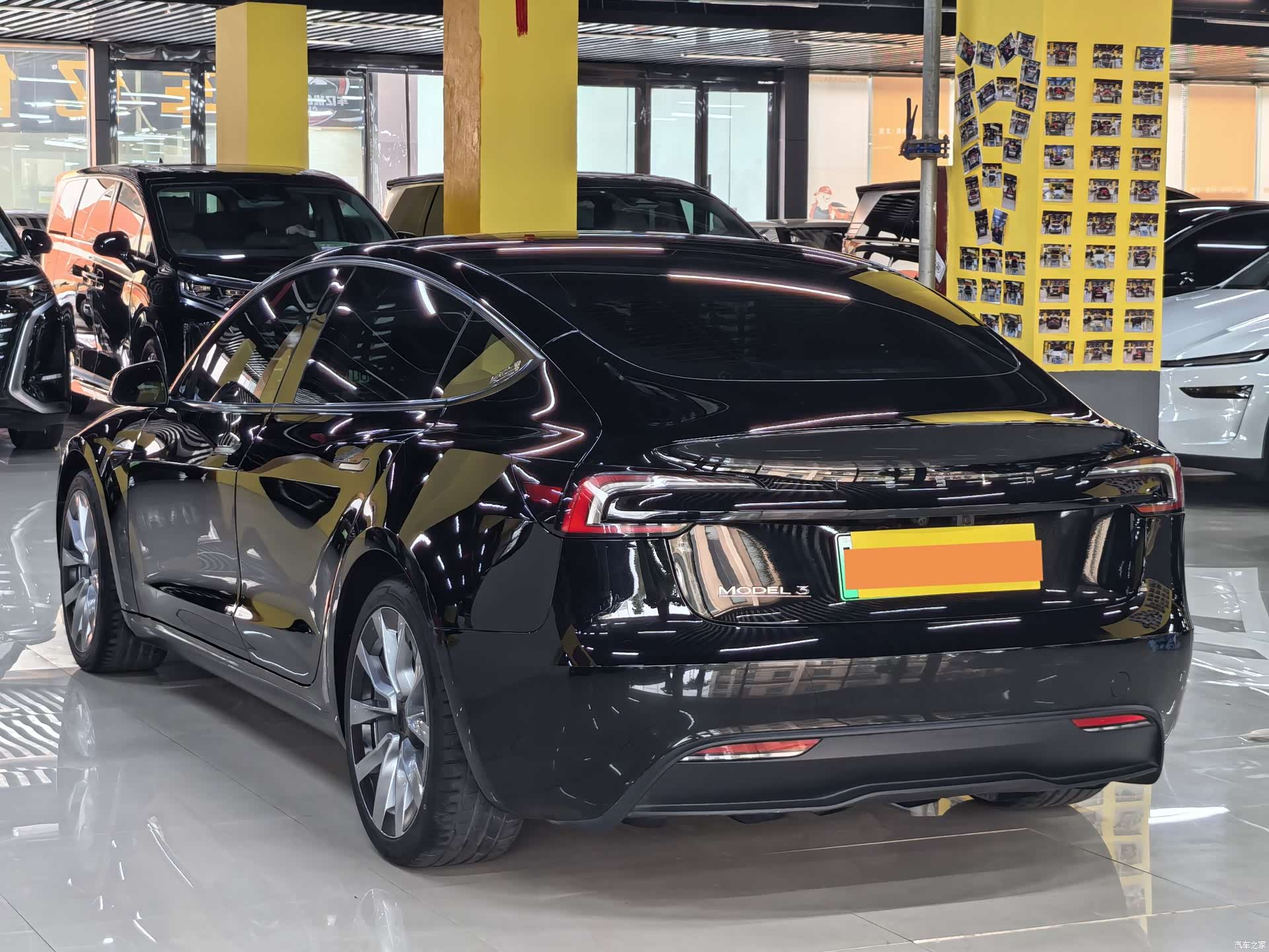 Tesla Model 3, 2023 18