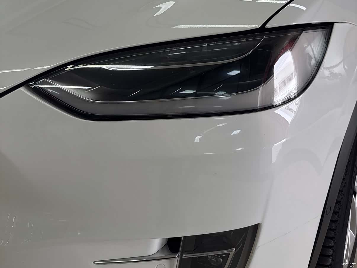 Tesla Model X, 2019 4