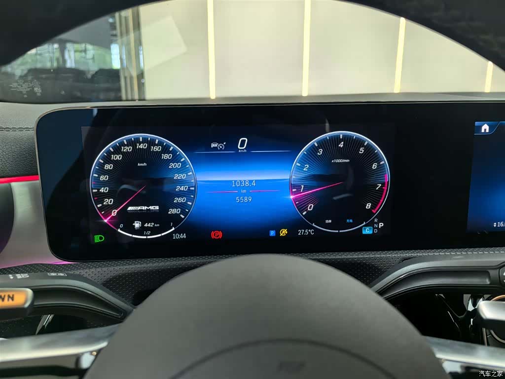Mercedes-Benz CLA, 2025 4