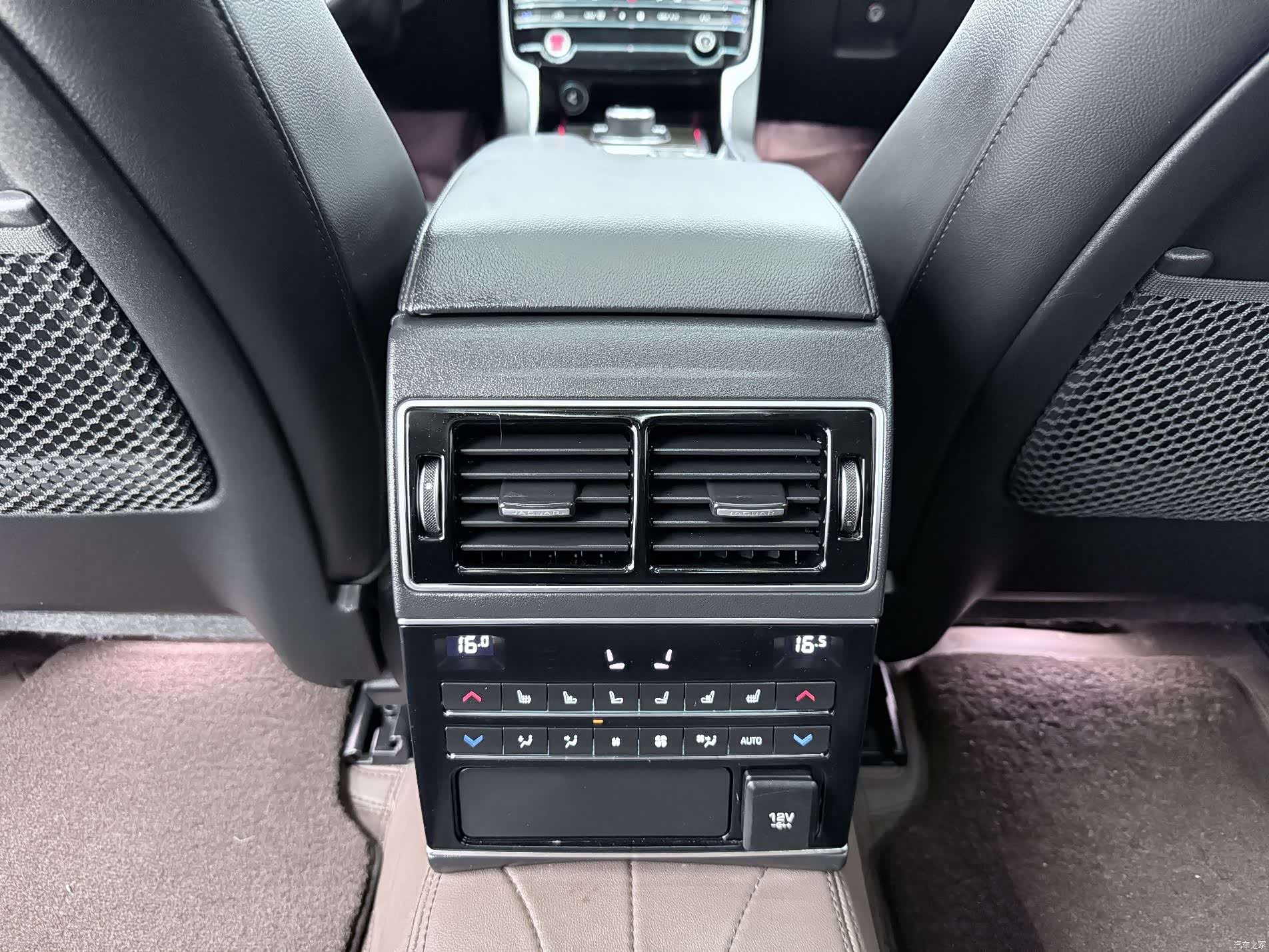 Land Rover P250, 2021 12