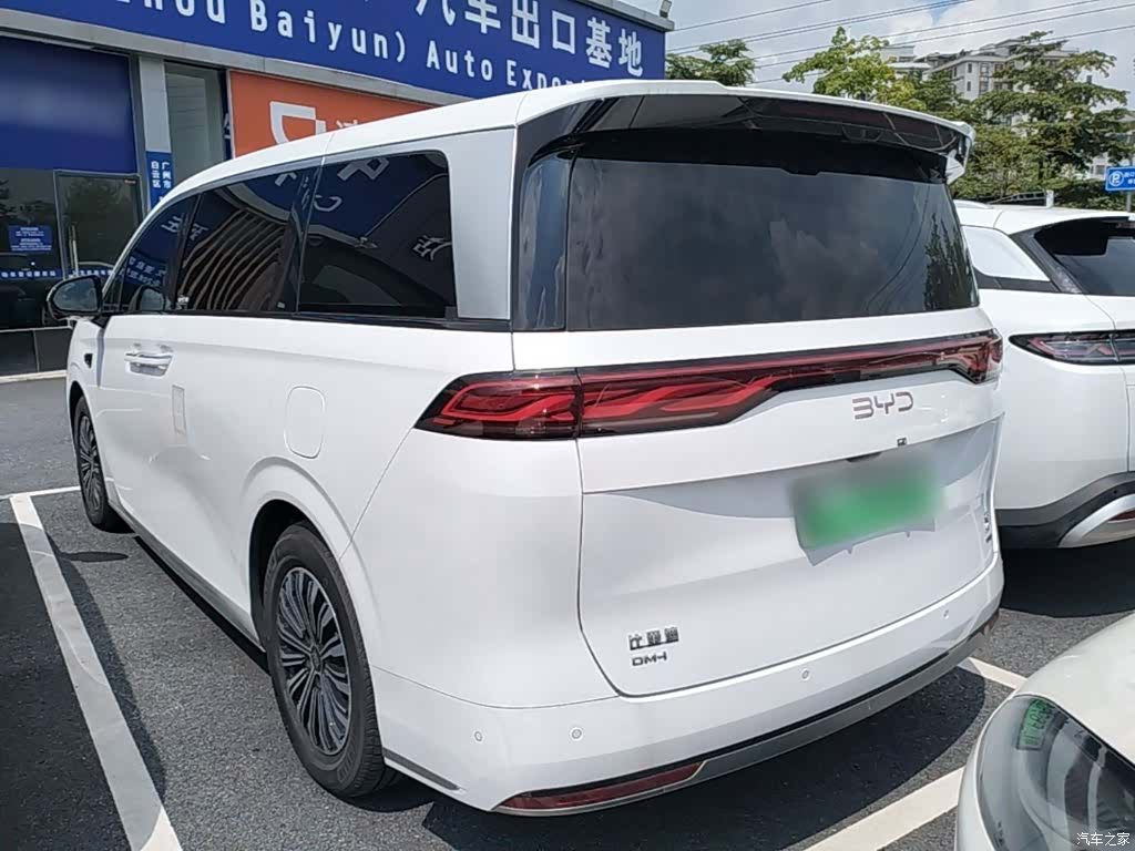 BYD Xia, 2025 все фото