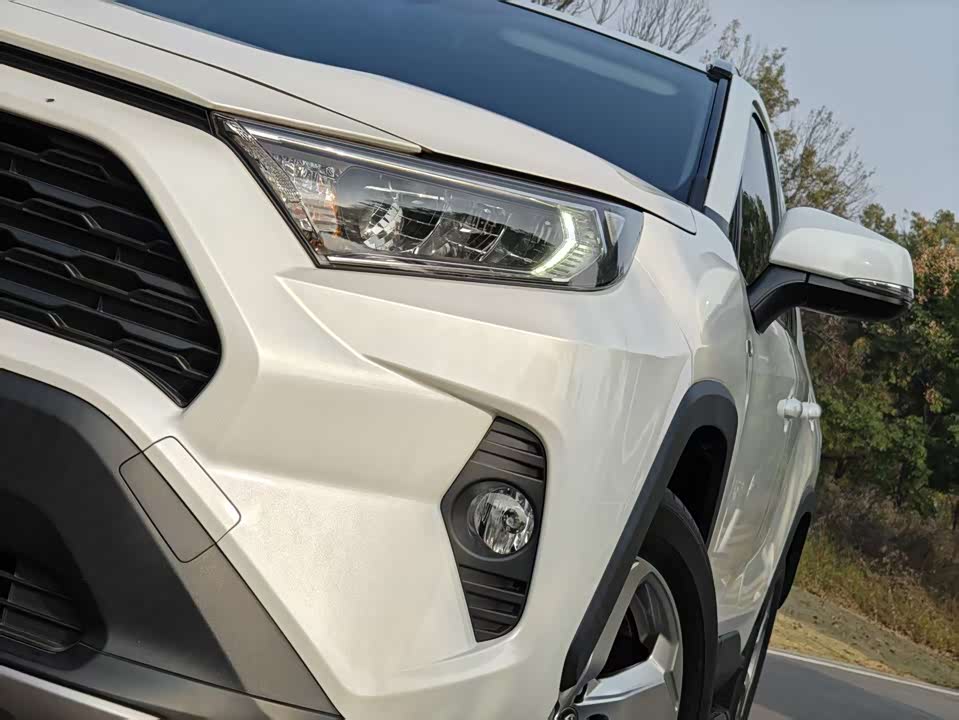 Toyota RAV4 Rongfang