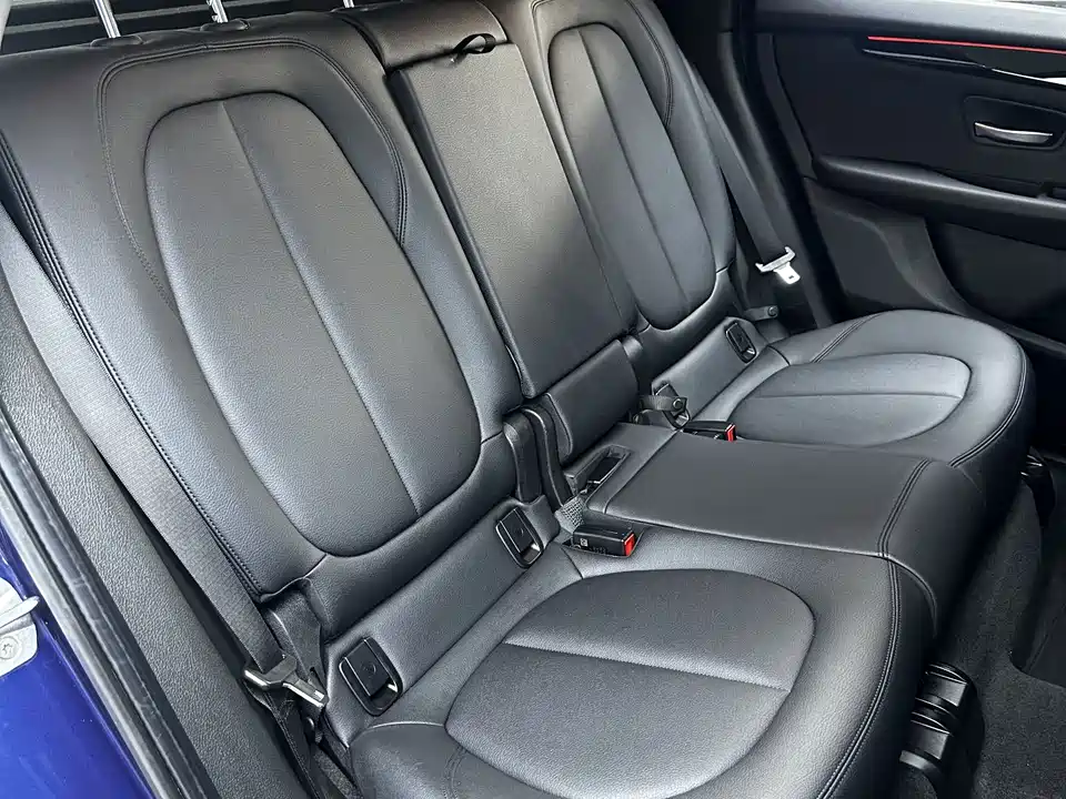 BMW 2 series station wagon