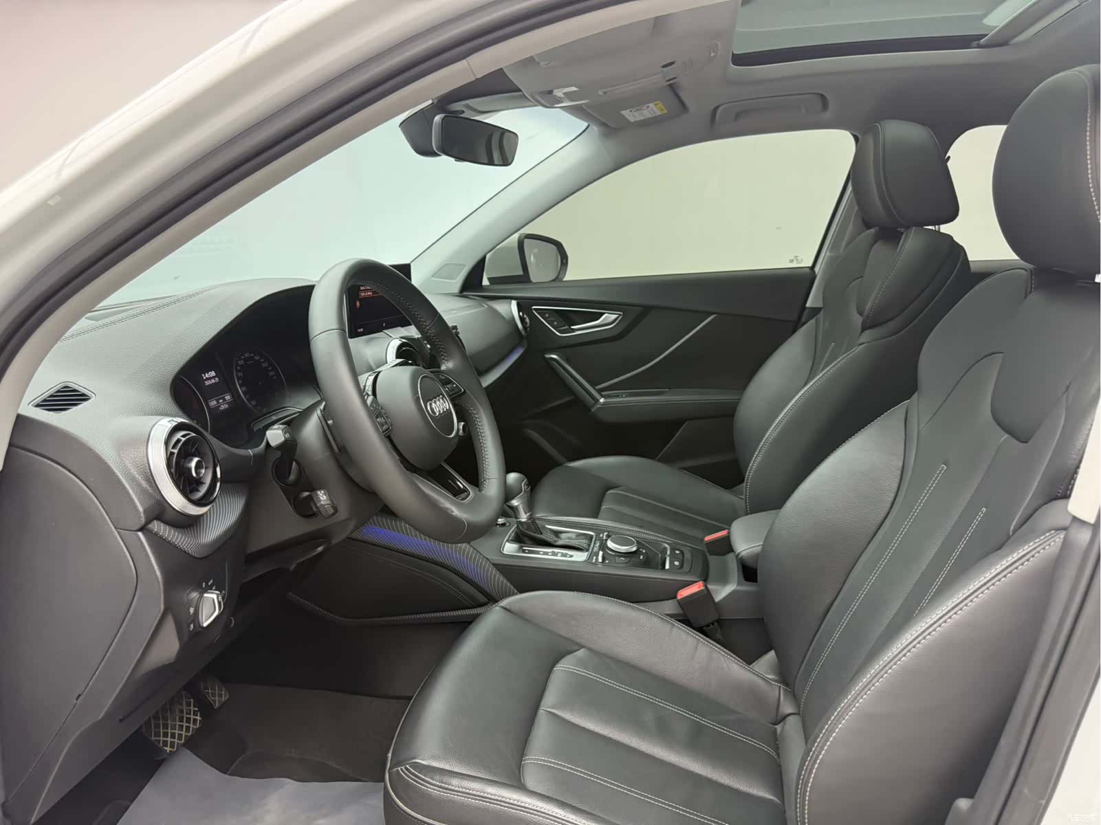 Audi Q2L, 2022 7
