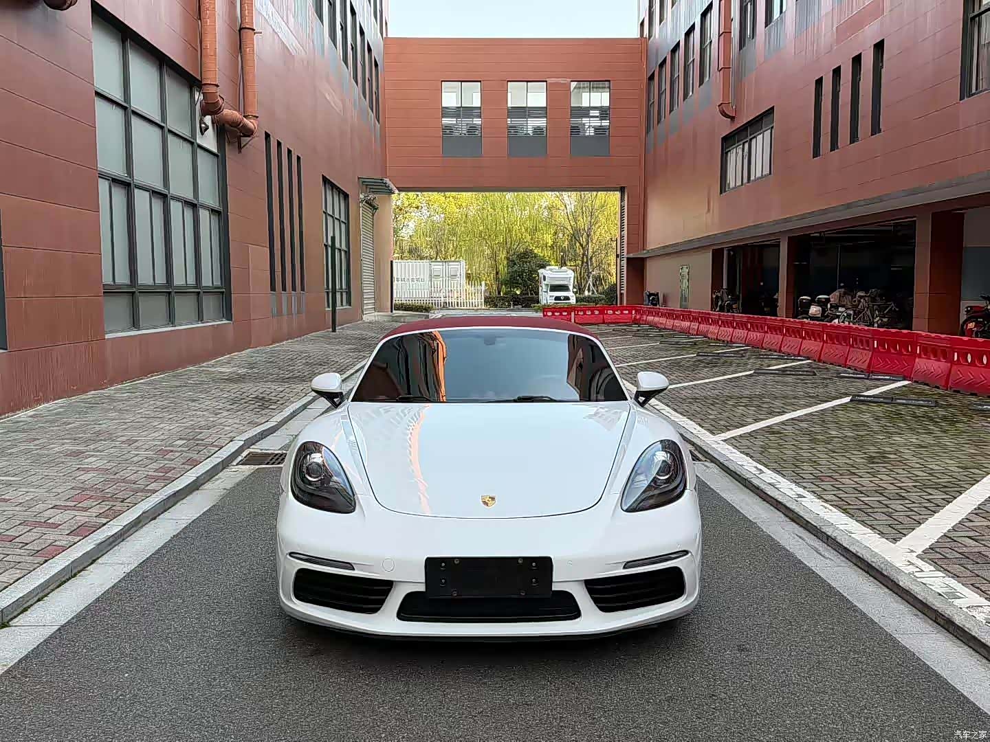 Porsche Boxster, 2018 2