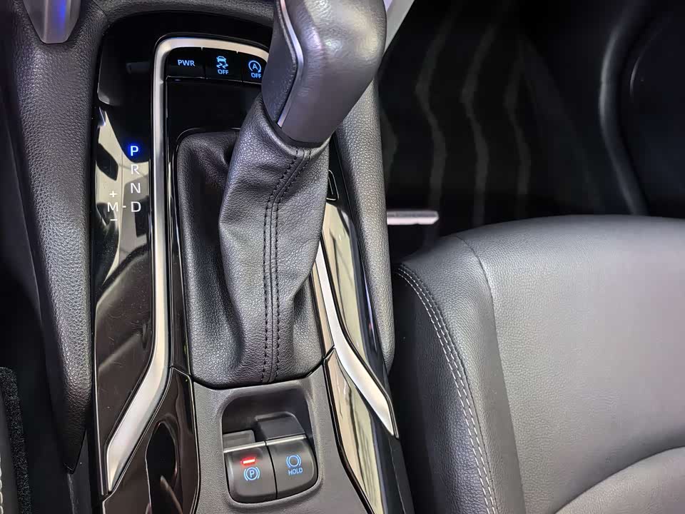 Toyota Corolla Sharp amplifier