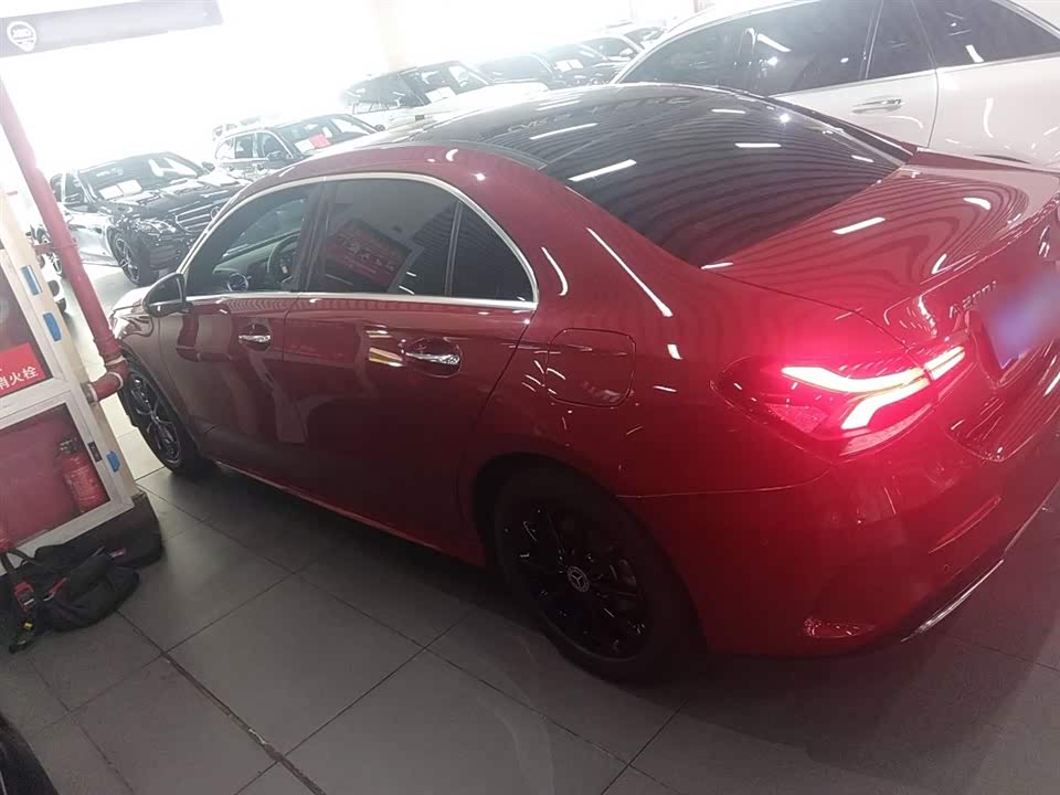Mercedes-Benz Class A Mercedes-Benz Class A