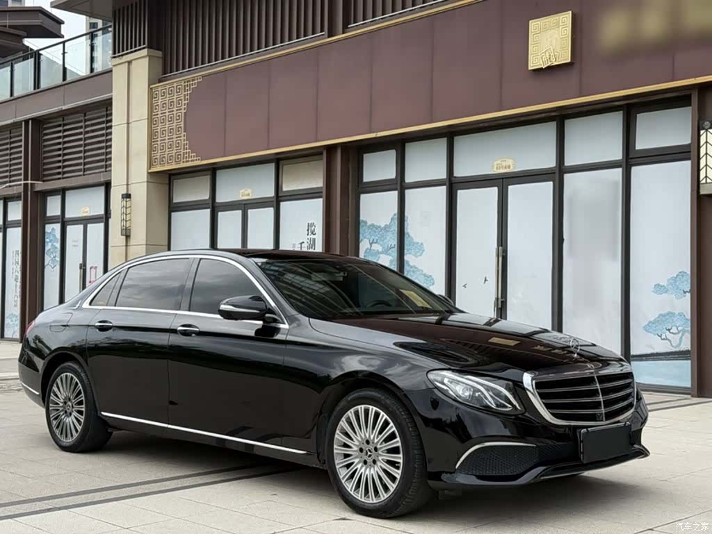 Mercedes-Benz E-Class, 2019 4