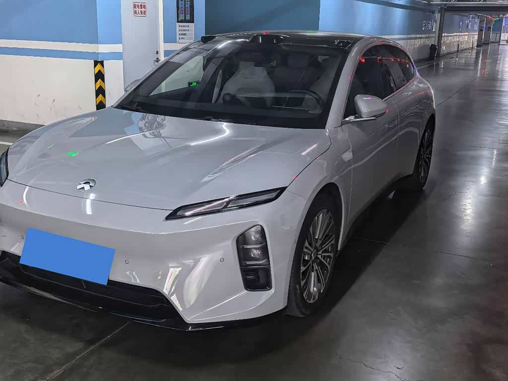 NIO ET5T