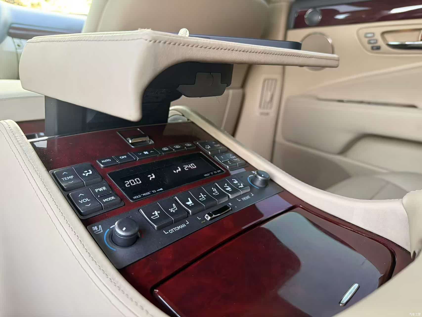 Lexus LS, 2008 16