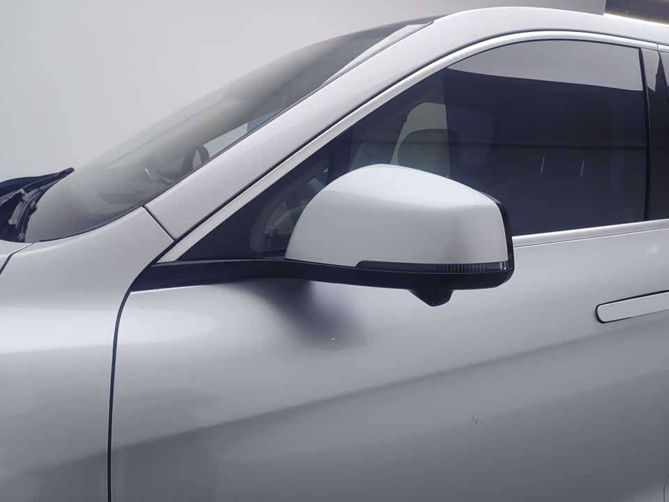 AITO Ask the world M5