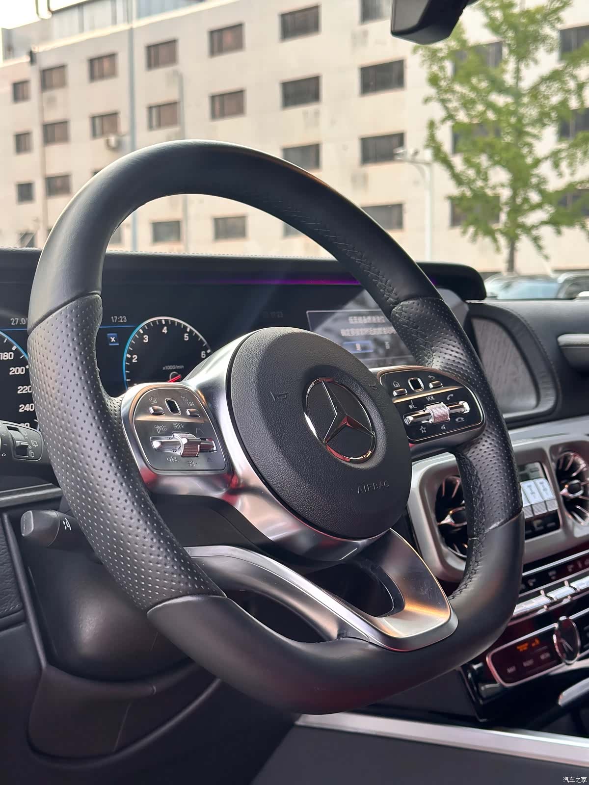 Mercedes-Benz G-Class, 2024 11