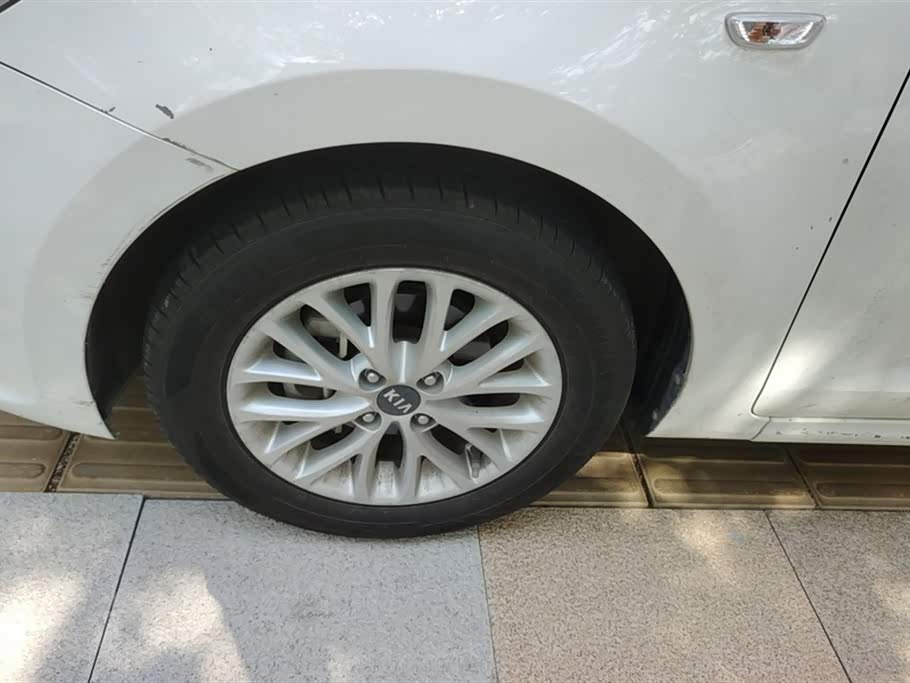 Kia K2