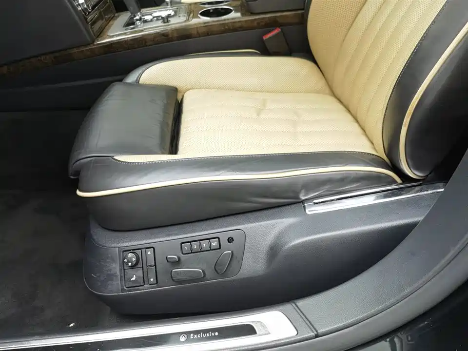 Volkswagen Phaeton