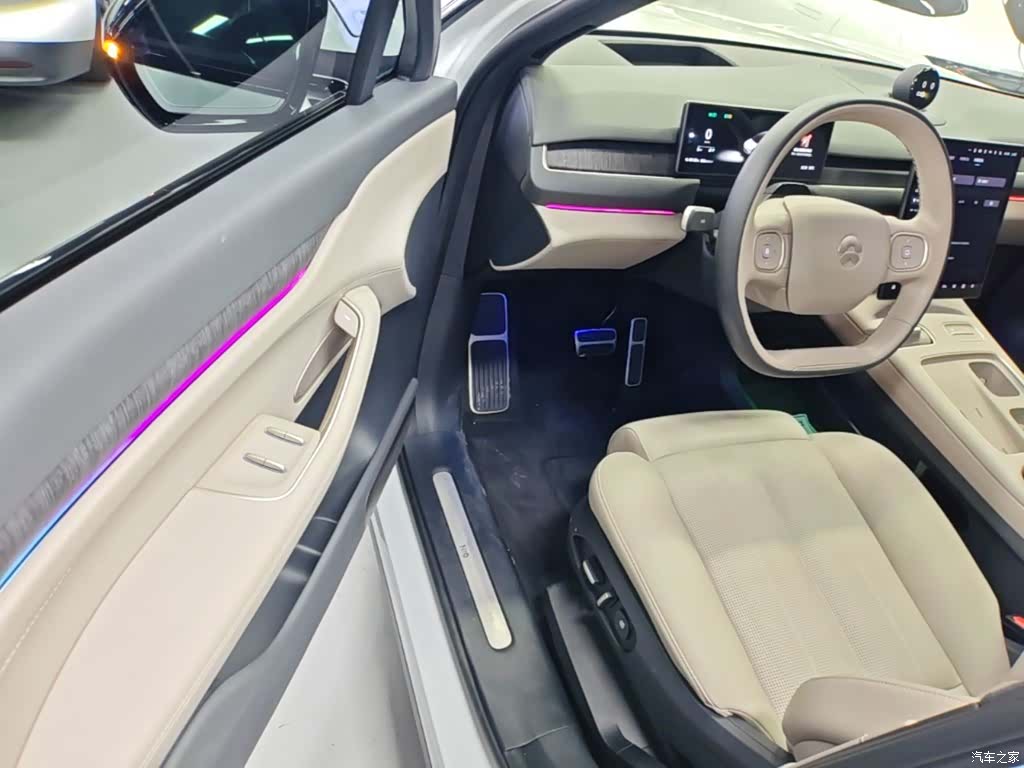 NIO ES8, 2023 16