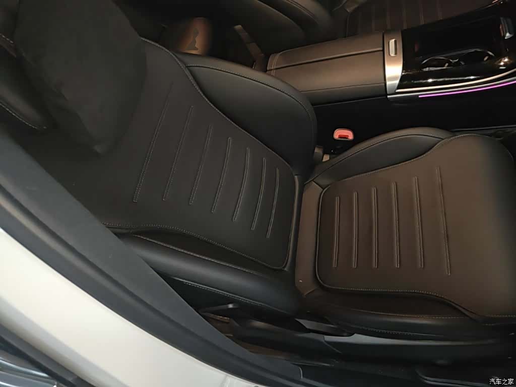 Mercedes-Benz C-Class, 2024 25