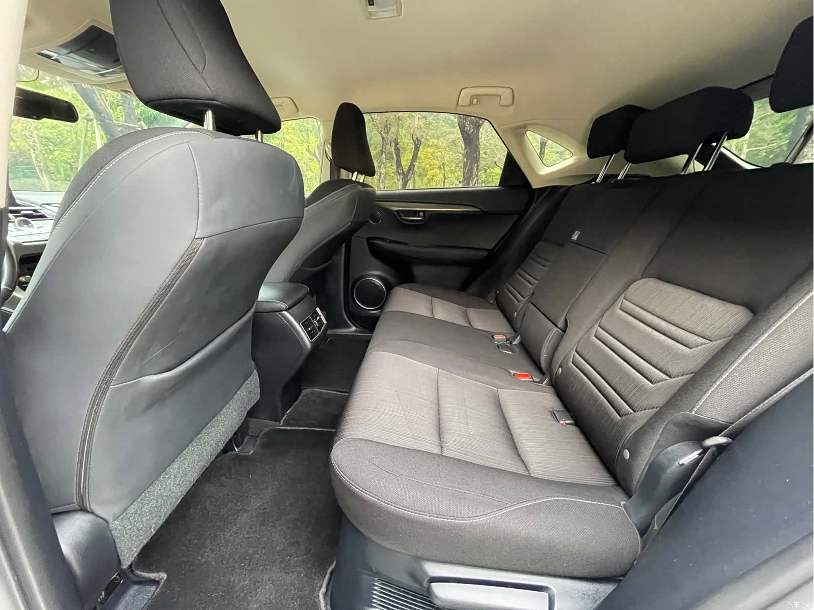 Lexus NX, 2019 6