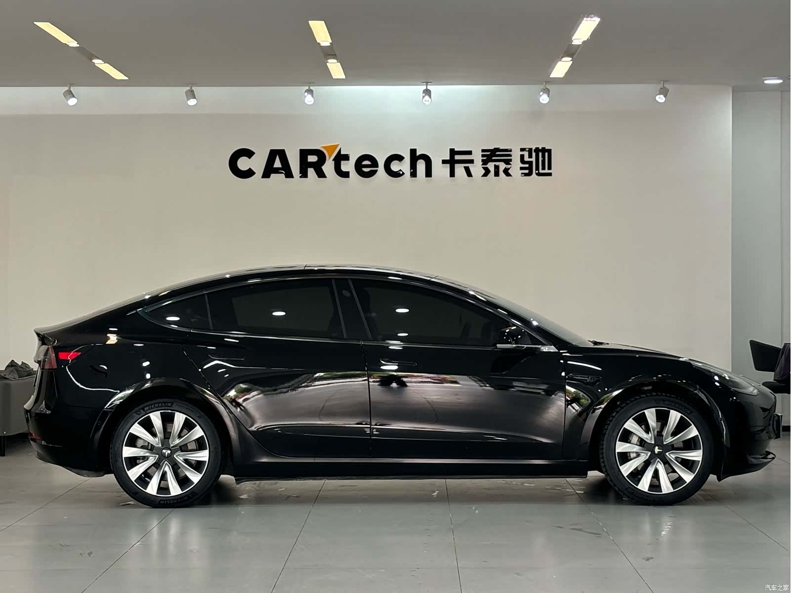 Tesla Model 3, 2020 25