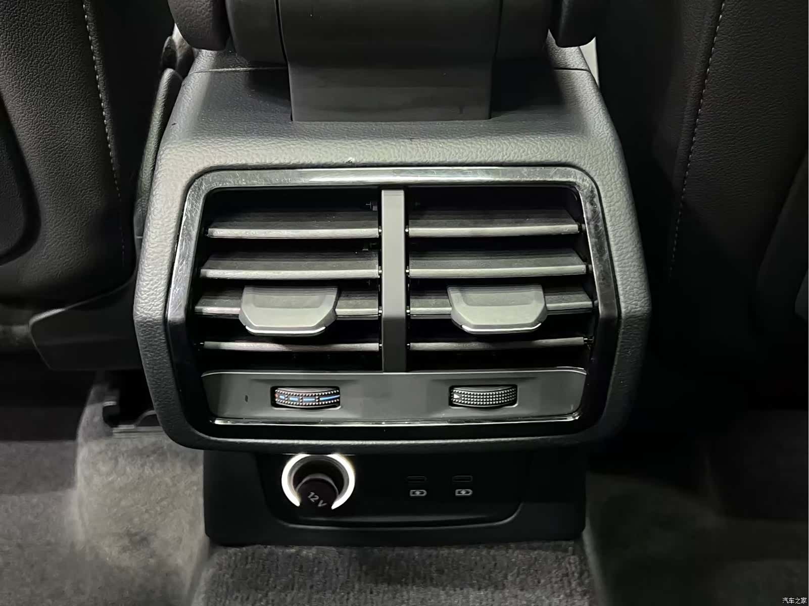 Audi Q3, 2022 9