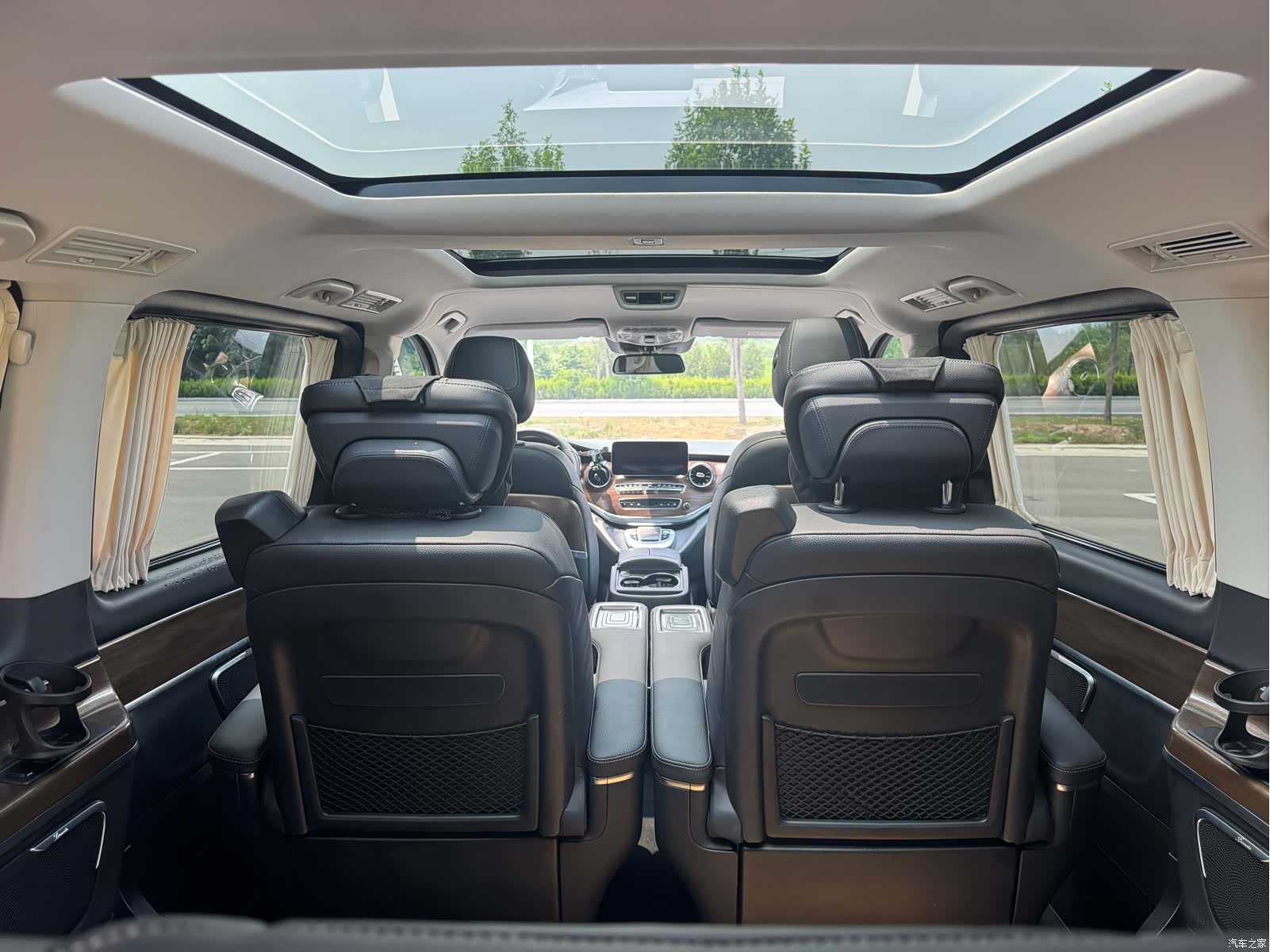 Mercedes-Benz V-Class, 2020 8