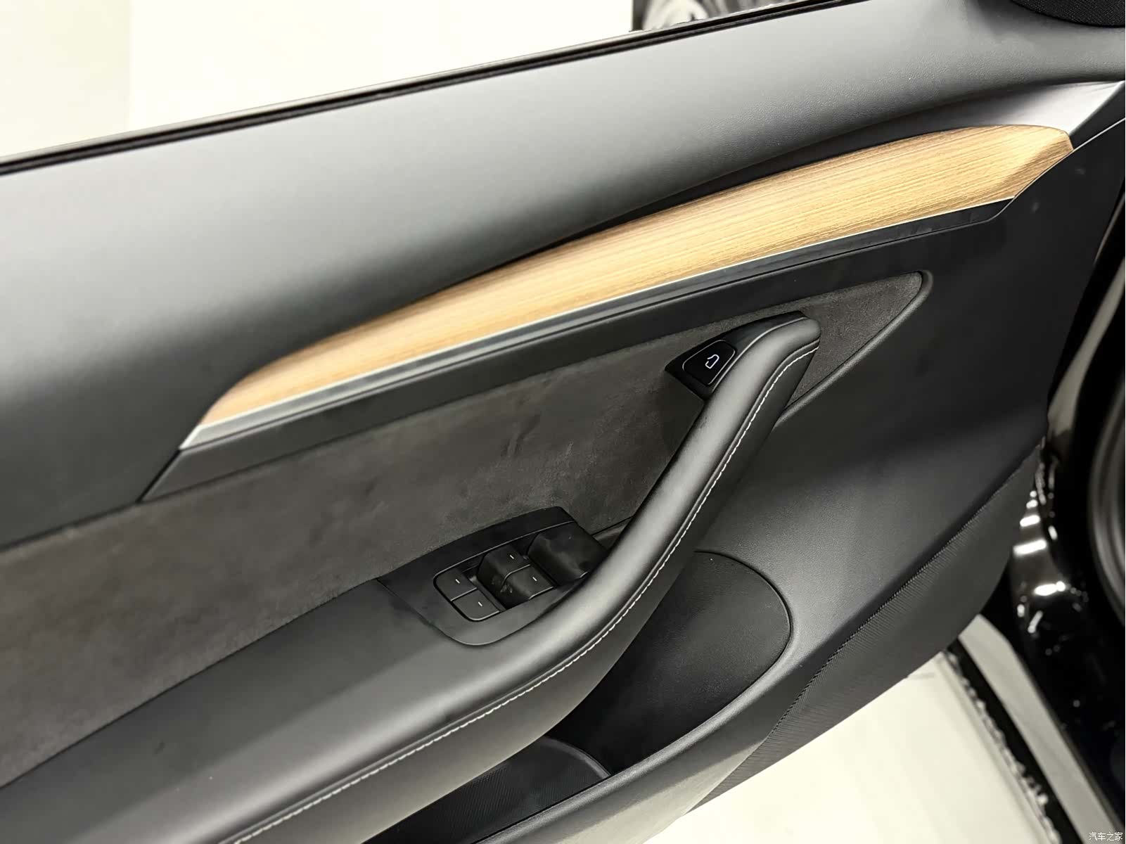 Tesla Model 3, 2022 15