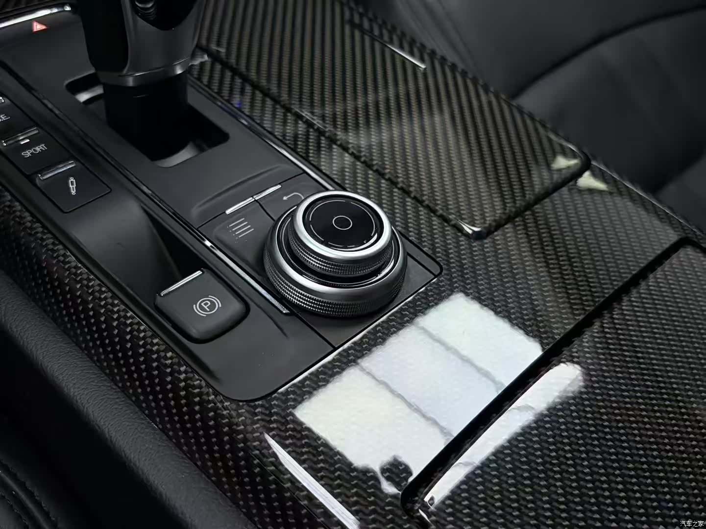Maserati Ghibli, 2019 все фото