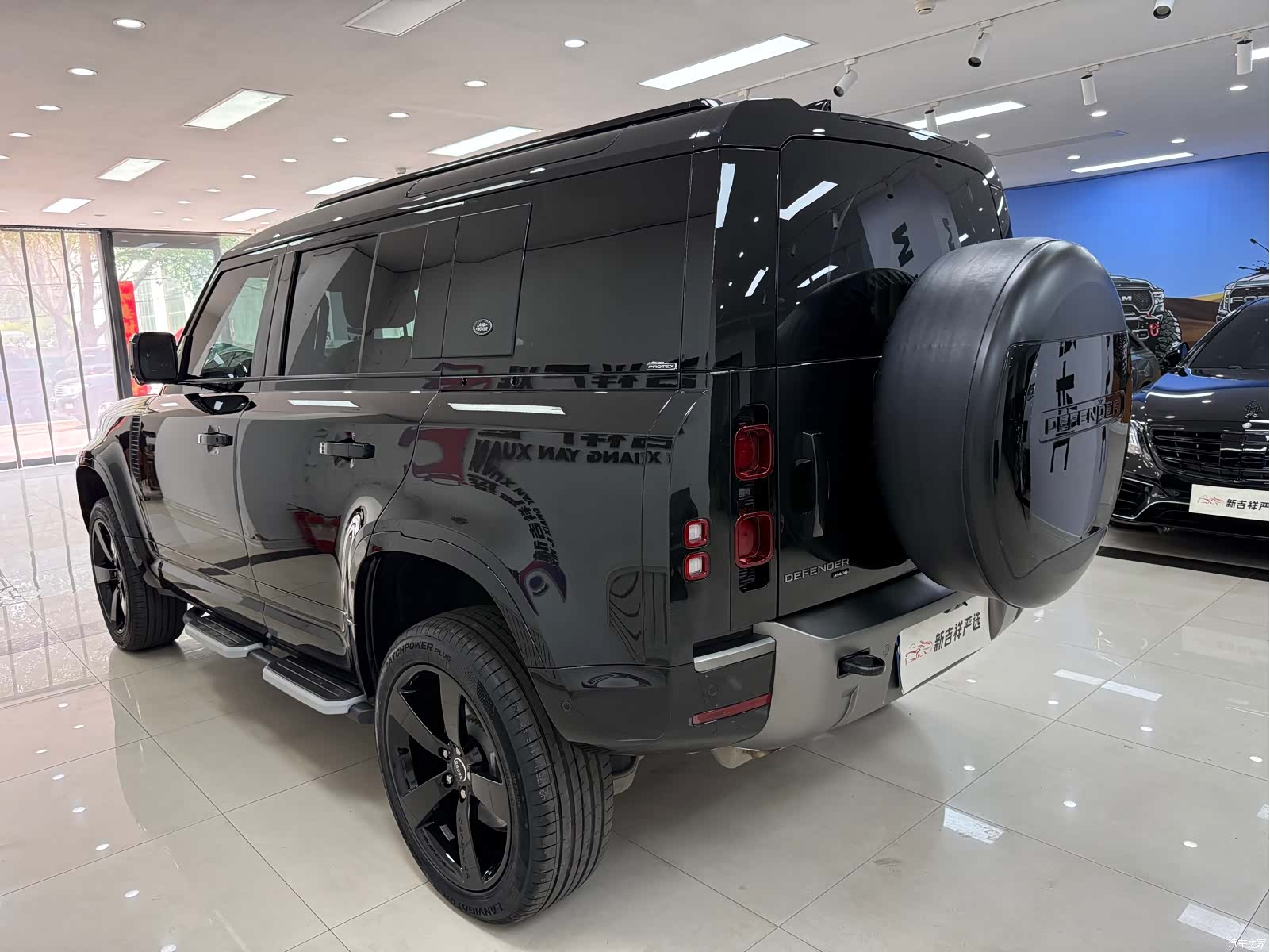 Land Rover Defender, 2022 17