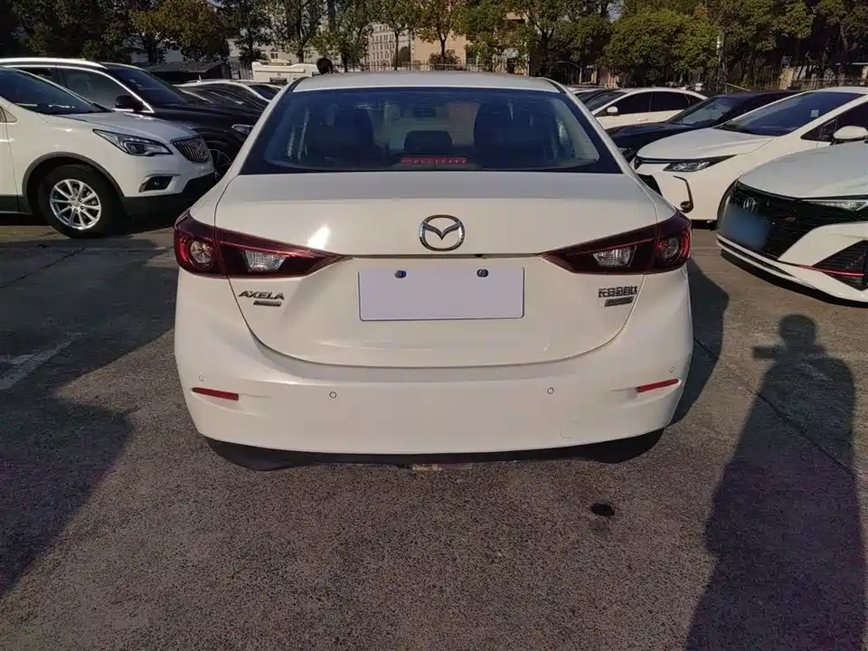 Mazda 3 Angkesaila